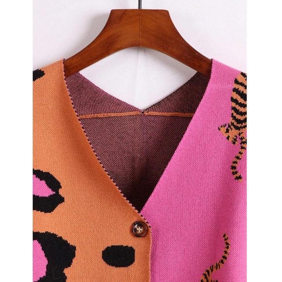 Pink Orange Animal Print Button Down V-Neck Knit Cardigan Stretchy - Picture 3 of 6